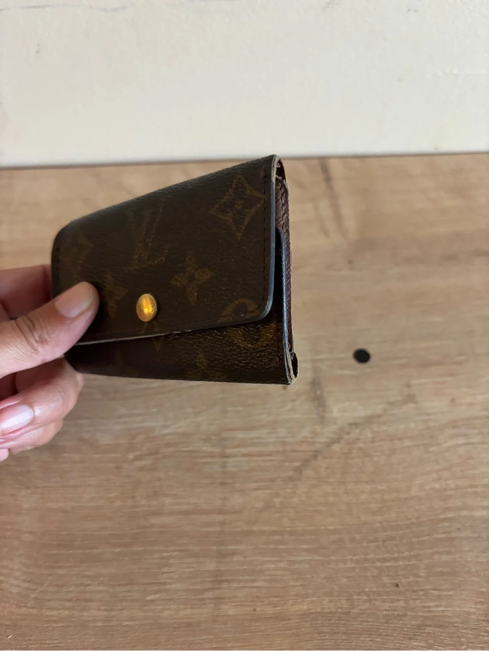 Authentic Louis Vuitton monogram key holder